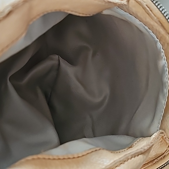 Handbag - Picture 6 of 8